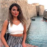 Profesora de apoyo para niños y adultos en temás de ciencia de la salud, psicología, criminología y seguridad